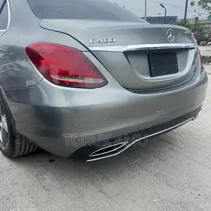 Mercedes-Benz C400 4Matic AWD Sedan (3.0L V6 7A) 2015 Gray