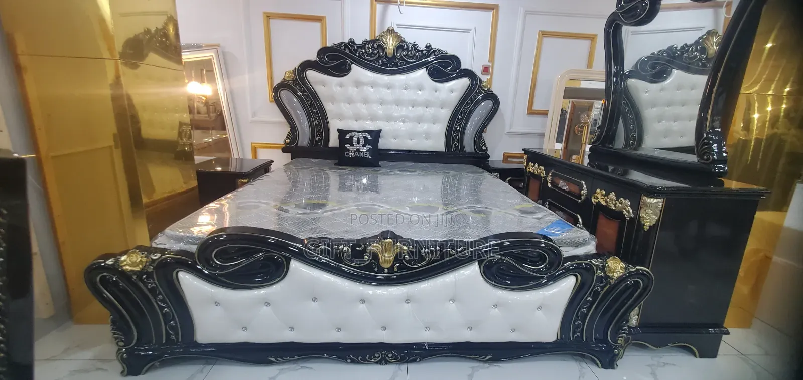 Royal Luxury Bed