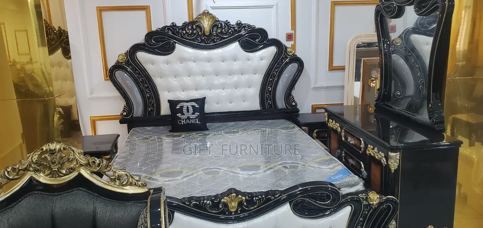Royal Luxury Bed