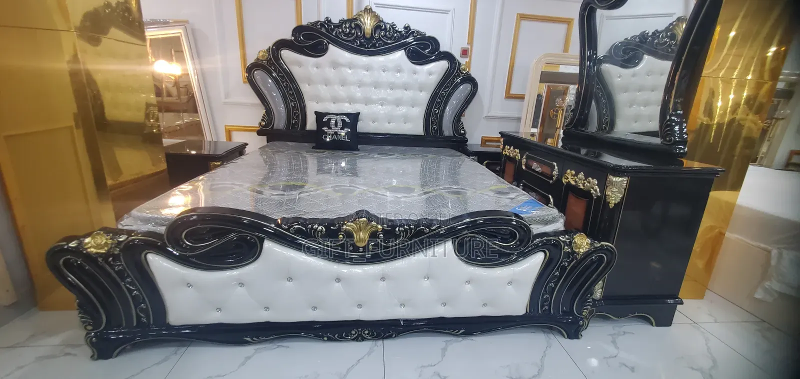 Royal Luxury Bed