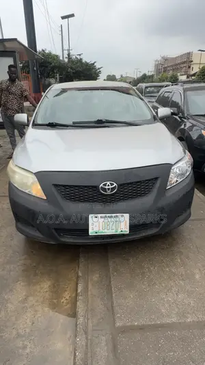 Toyota Corolla 2009 Silver
