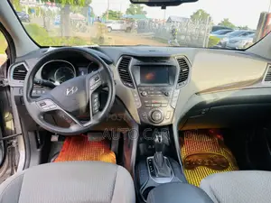 Hyundai Santa Fe 2017 White