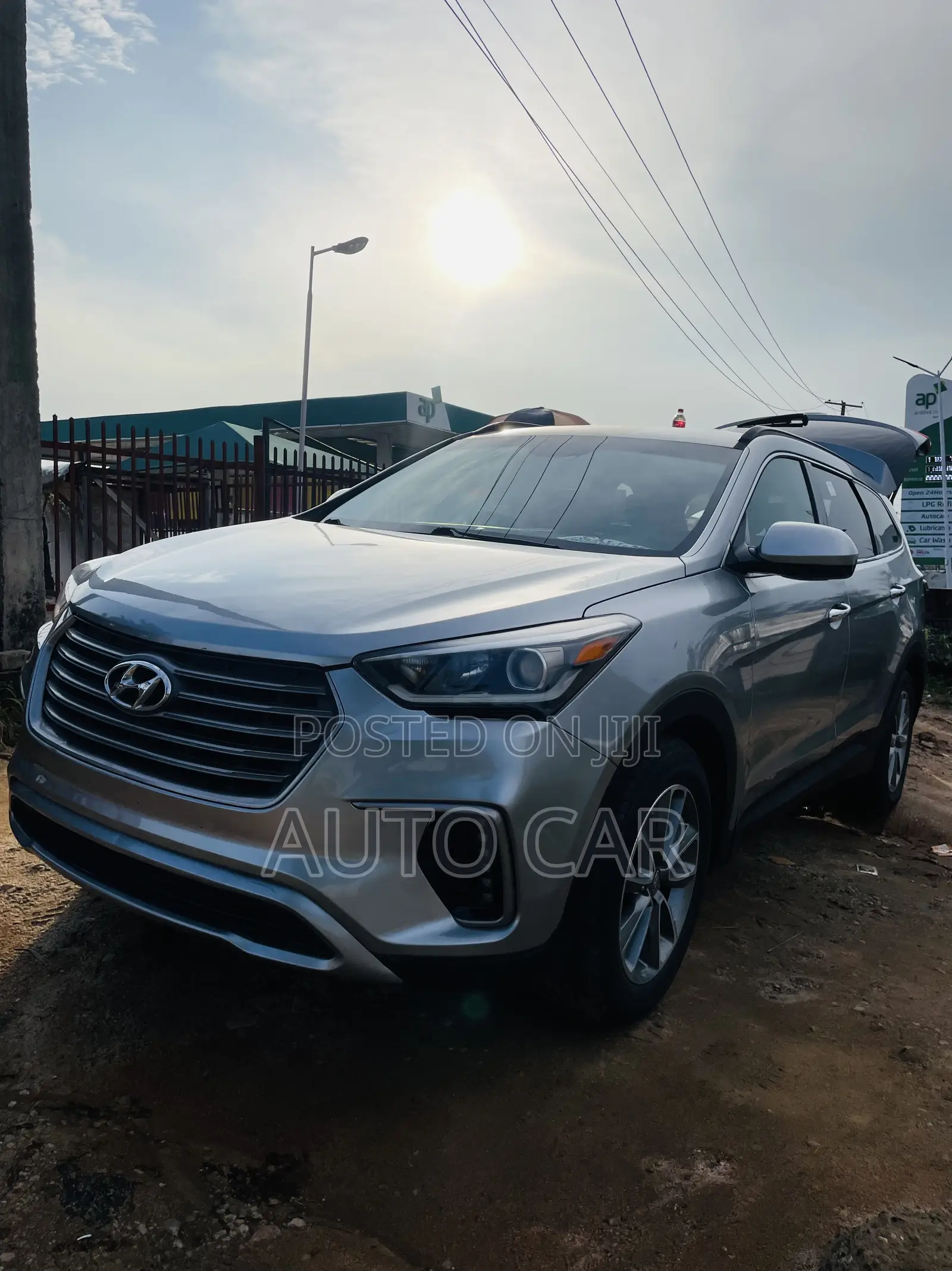 Hyundai Santa Fe 2017 White