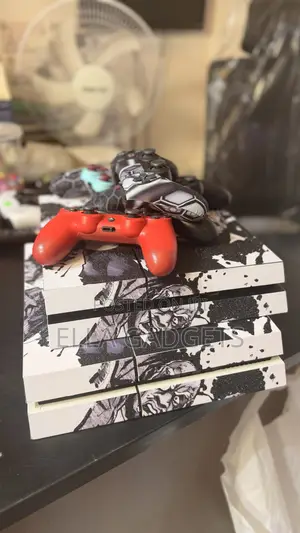 Direct Uk Used Ps4 Fat With Games and 2 Pads