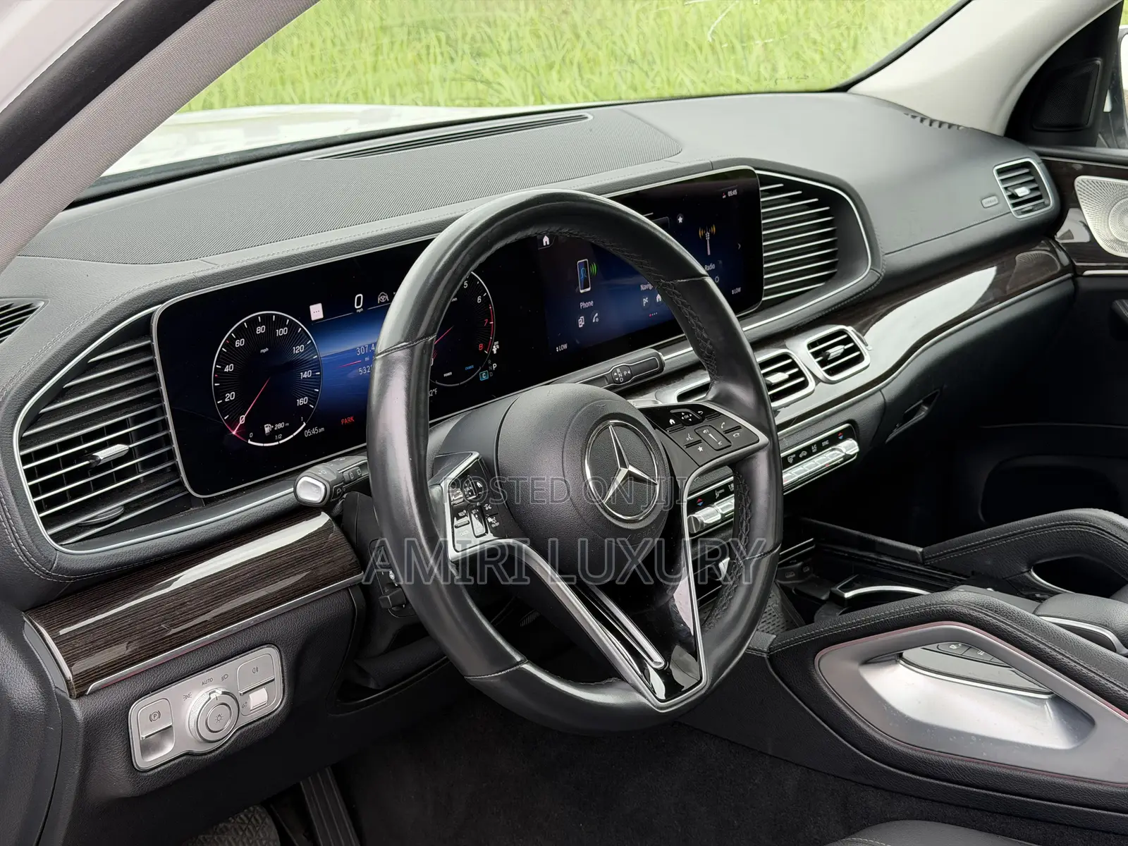 Mercedes-Benz GLS-Class 2024 White