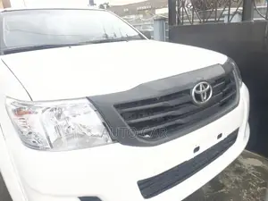 Toyota Hilux 3.0 D-4D 4x4 2013 White