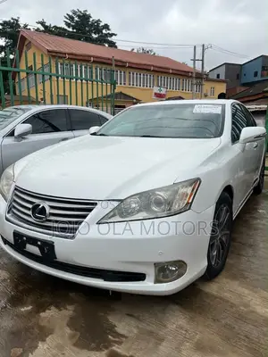 Lexus ES 350 2012 White