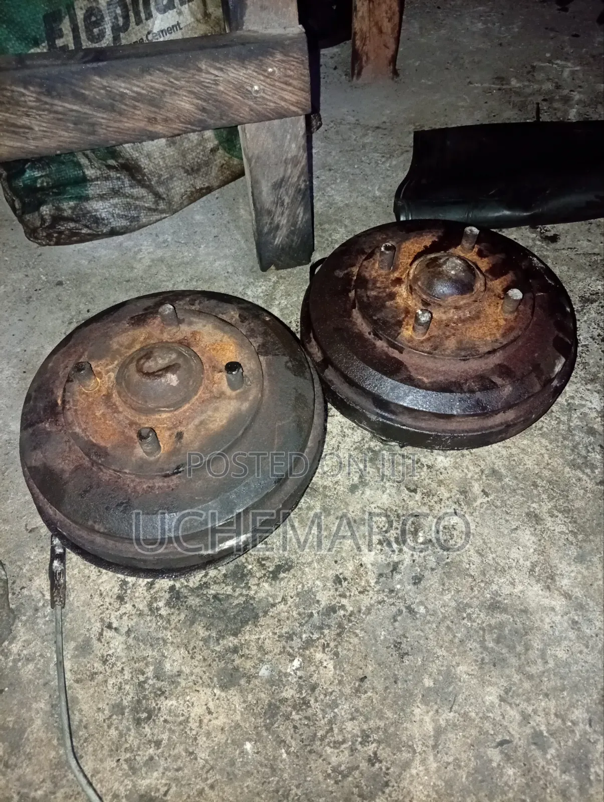 Back Hub Ford Focus 2003