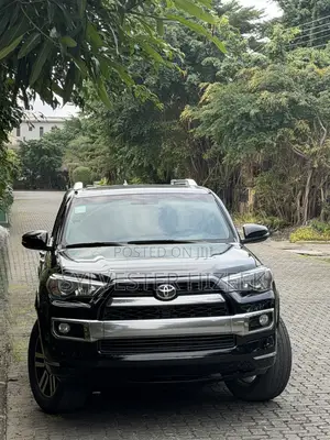 Toyota 4-Runner 2015 Black