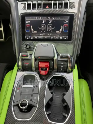 Lamborghini Urus 2022 Green