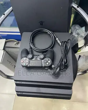 Uk  Used Ps4 Slim With 2 Pads and Accessories(no Games)