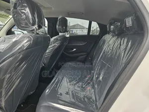 Mercedes-Benz GLC-Class 2019 White