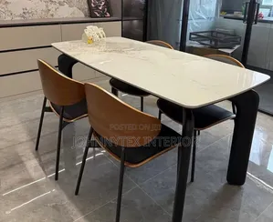 Off-White Table