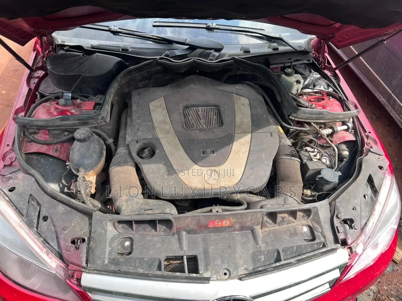 Mercedes-Benz C300 2008 Red