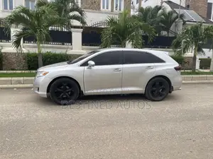 Toyota Venza XLE AWD V6 2013 Silver