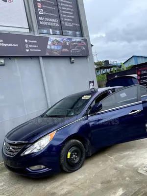 Hyundai Sonata SE 2.0T Sedan FWD (2.0L 4cyl 6A) 2013 Blue