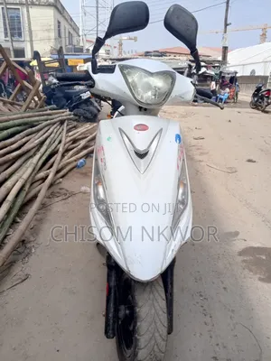 Kymco 2022 White