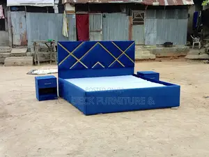 BDF40 G Bar 6x6ft Upholstered Bed Frame