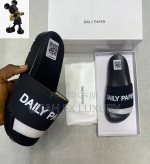 Black Daily Paper Slides Now Available
