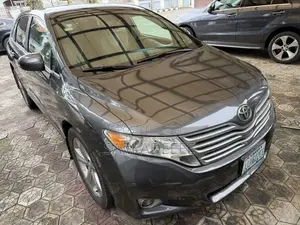 Toyota Venza Limited 2010 Gray