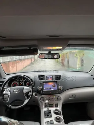 Toyota Highlander Limited 2011 Gray
