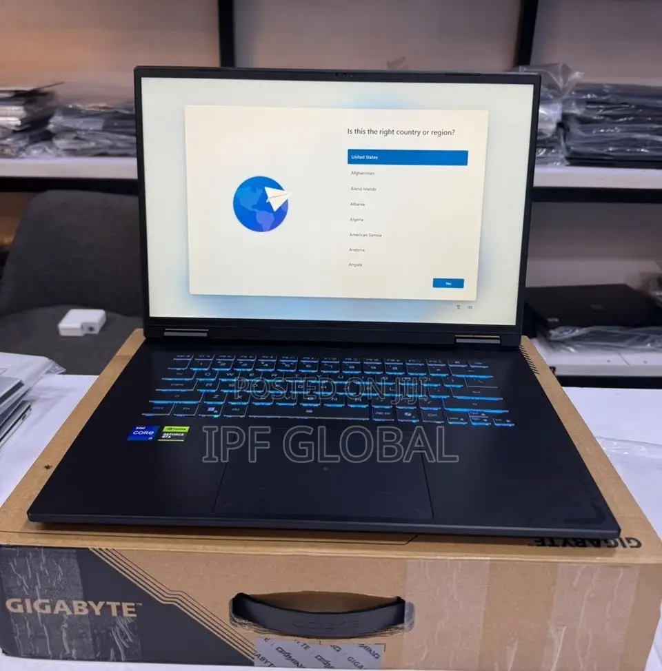 New Laptop Gigabyte 32GB Intel Core i7 SSD 1T