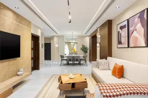 Luxurious 3 Bedroom Apartment