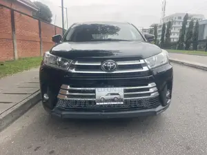 Toyota Highlander Limited Platinum 2019 Black