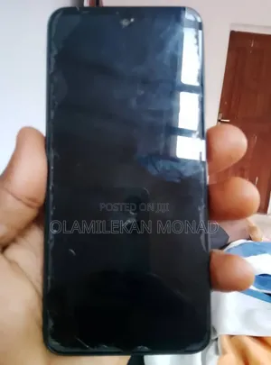 Tecno Spark 40 128 GB Black