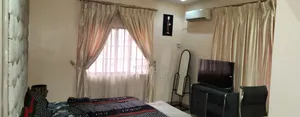 Shortlet/Girls House