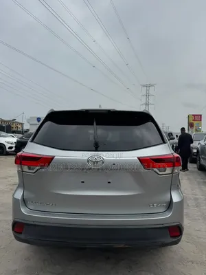 Toyota Highlander 2017 Silver