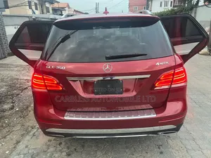 Mercedes-Benz GLE-Class 2017 Red
