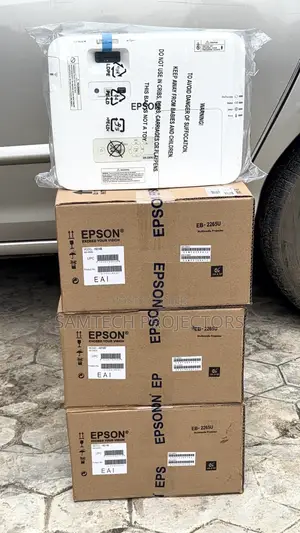 New Epson 5500 Lumens for Large Meeting Rooms, Church, Home Cinema