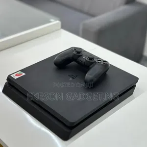 Uk Used Ps4 Slim 500gb With 2 Pads and 12 Games Installed Fifa26 Pack