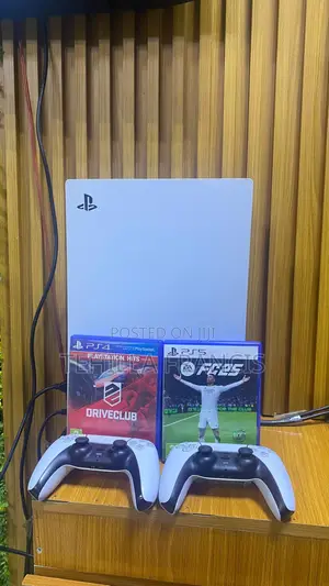 Super Clean Ps5 Standard Two Pads and Two Games 