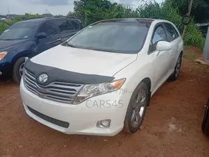 Toyota Venza 2011 White