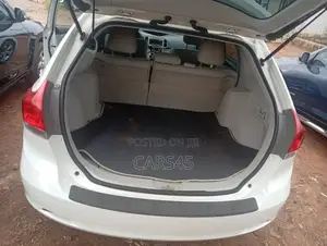 Toyota Venza 2011 White