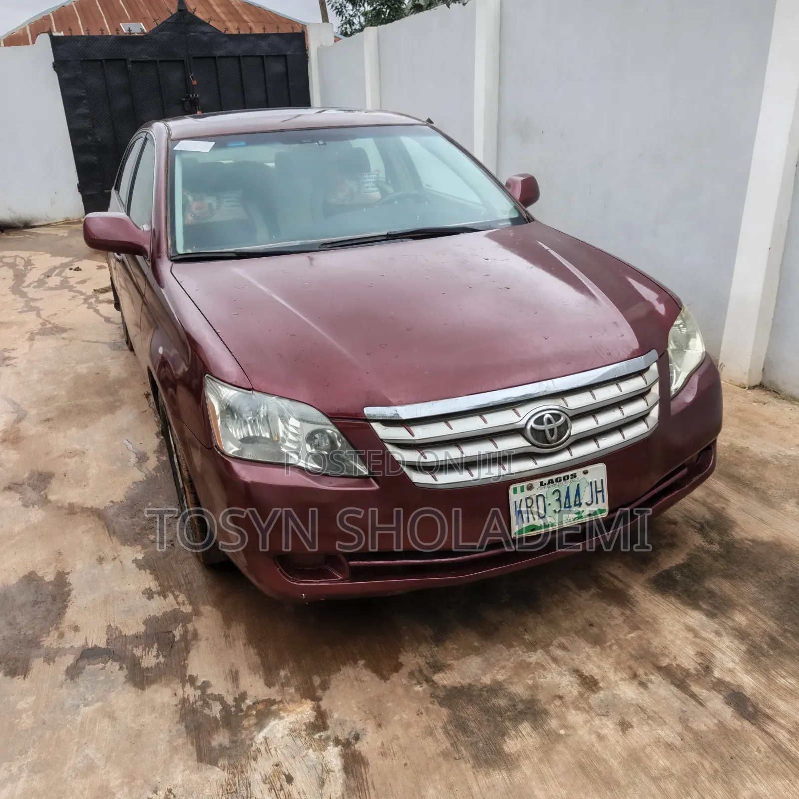 Toyota Avalon 2010 Red