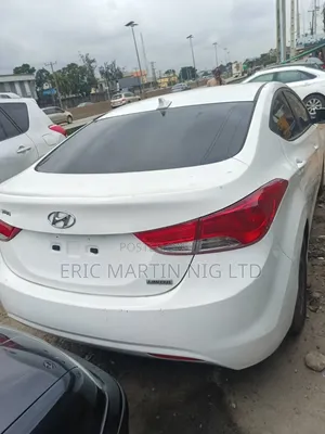 Hyundai Elantra 2013 White