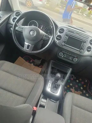 Volkswagen Tiguan 2014 Red