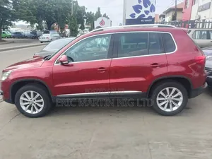 Volkswagen Tiguan 2014 Red