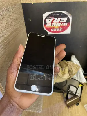 Apple iPhone 8 Plus 64 GB White