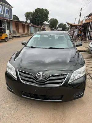 Toyota Camry LE 4dr Sedan (2.5L 4cyl 6A) 2011 Green