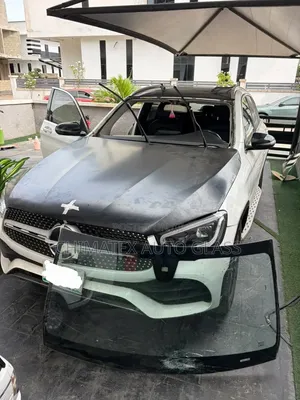 Glc300 2016 2016 Windscreen Glass Available Installed at Chimatex