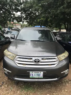 Toyota Highlander 2013 Gray