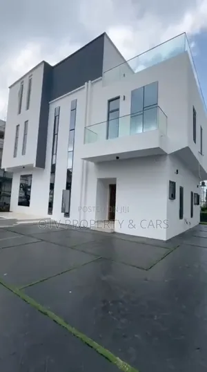 5bdrm Duplex in Osapa london for sale