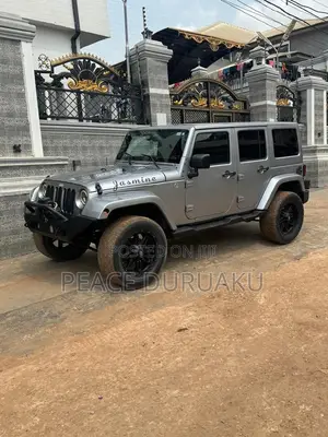 Jeep Wrangler Rubicon 2dr SUV 4WD (3.6L 6cyl 6M) 2014 Silver