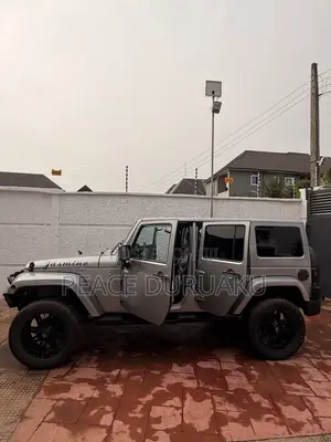 Jeep Wrangler Rubicon 2dr SUV 4WD (3.6L 6cyl 6M) 2014 Silver