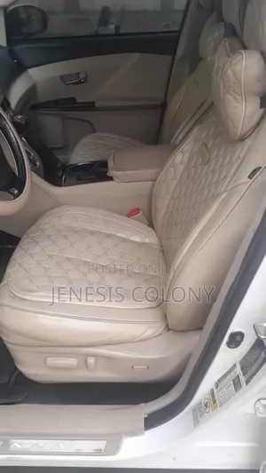 Toyota Venza 2011 White