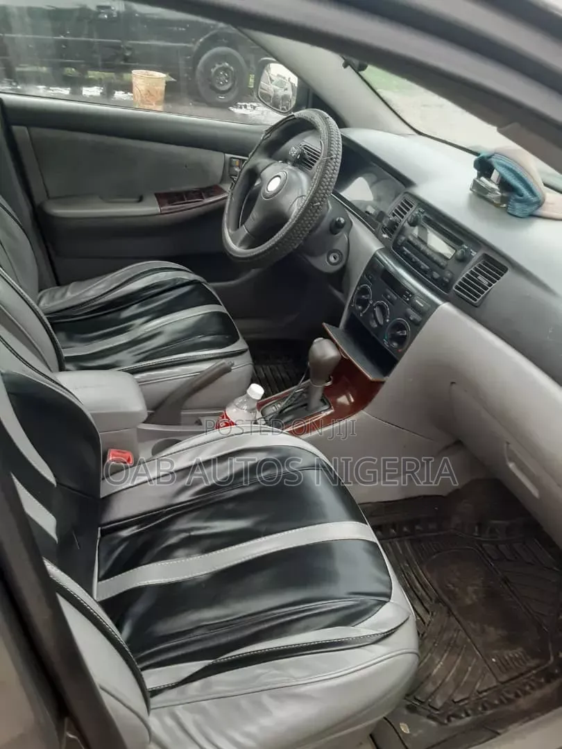 Toyota Corolla 2007 Gray